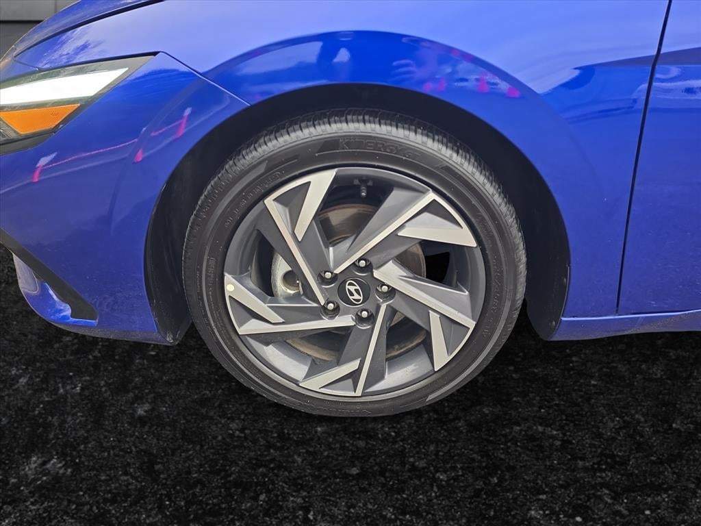 2025 Hyundai Elantra Limited