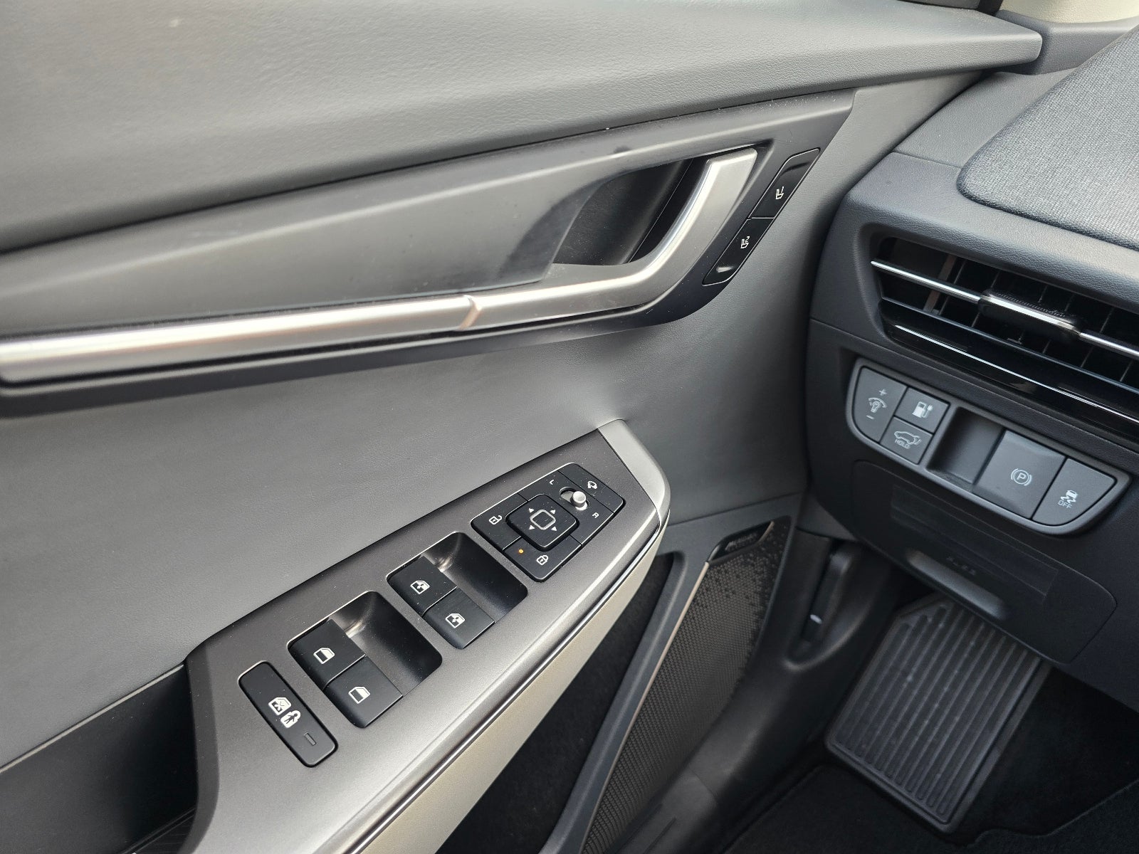 2024 Kia EV6 Wind