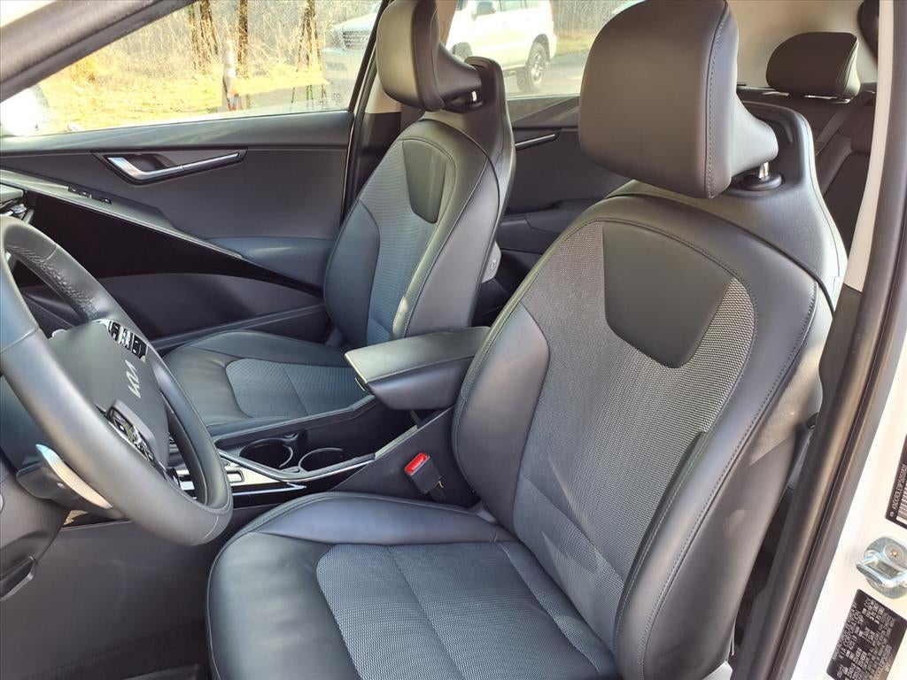 2023 Kia Niro EX Touring