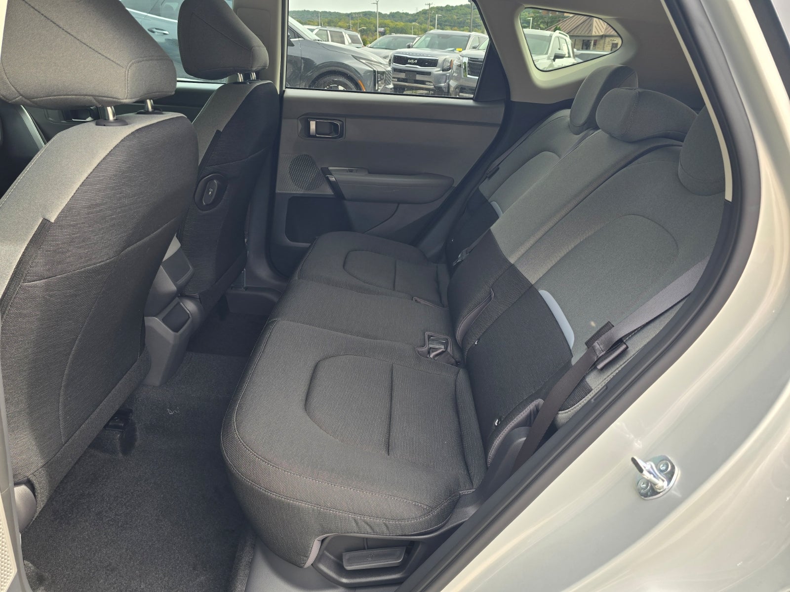 2027 Kia Seltos LX