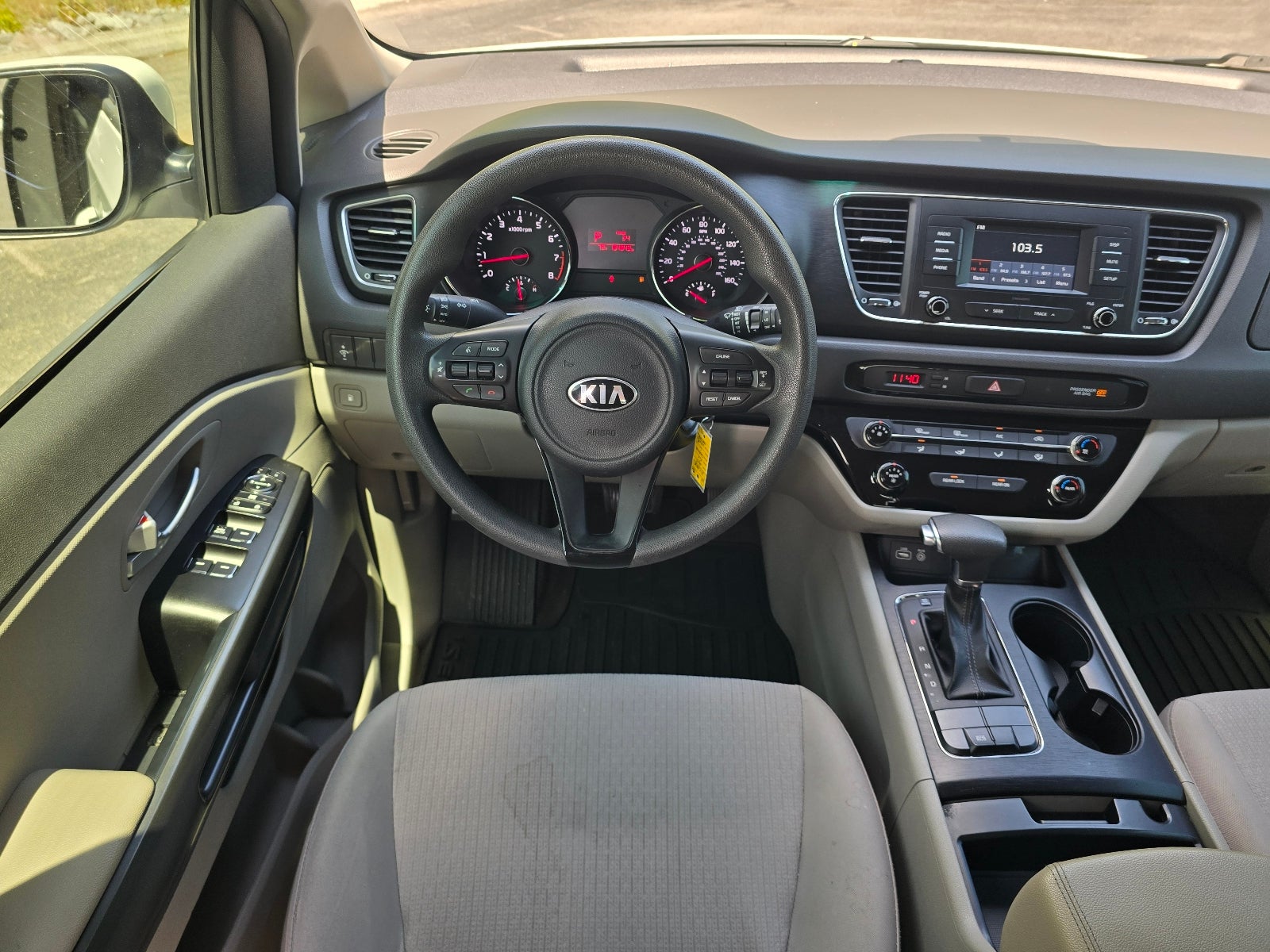 2018 Kia Sedona L