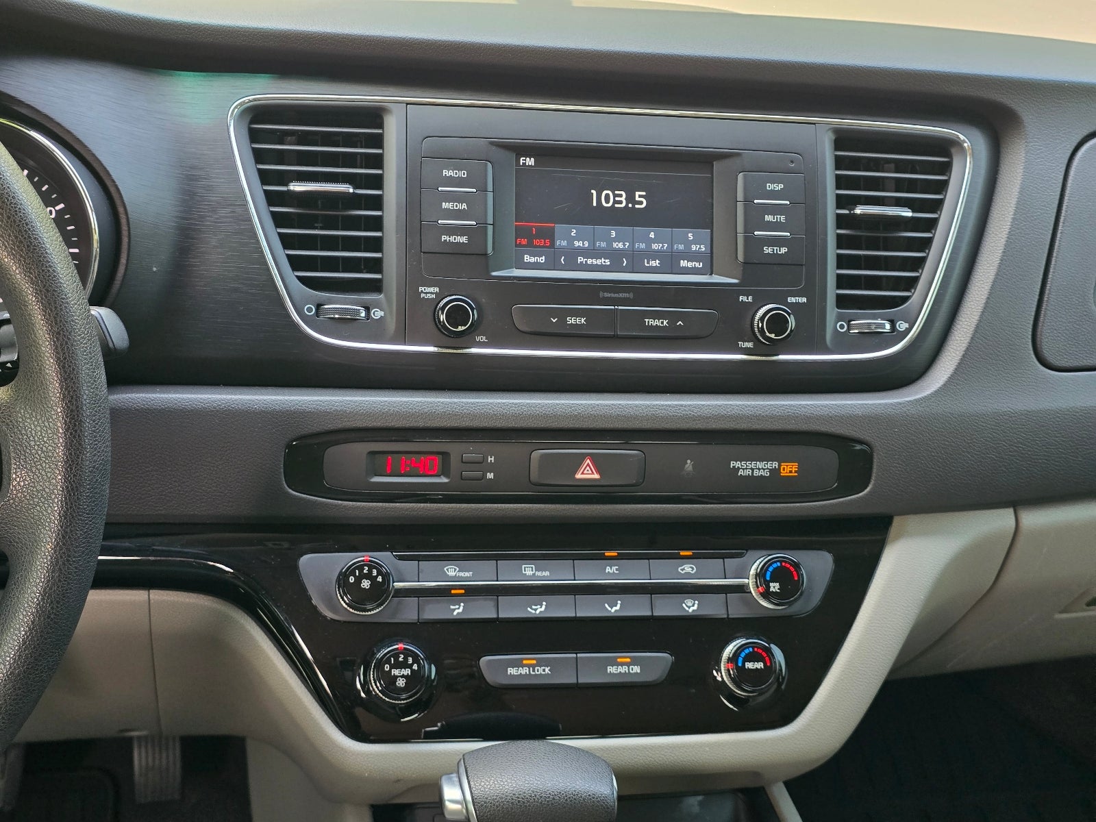 2018 Kia Sedona L