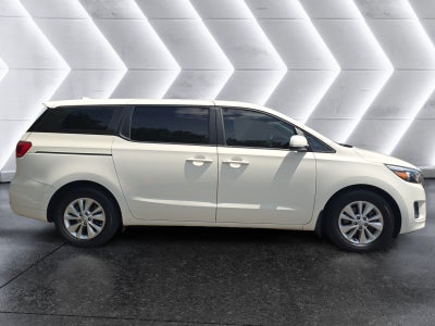 2018 Kia Sedona L