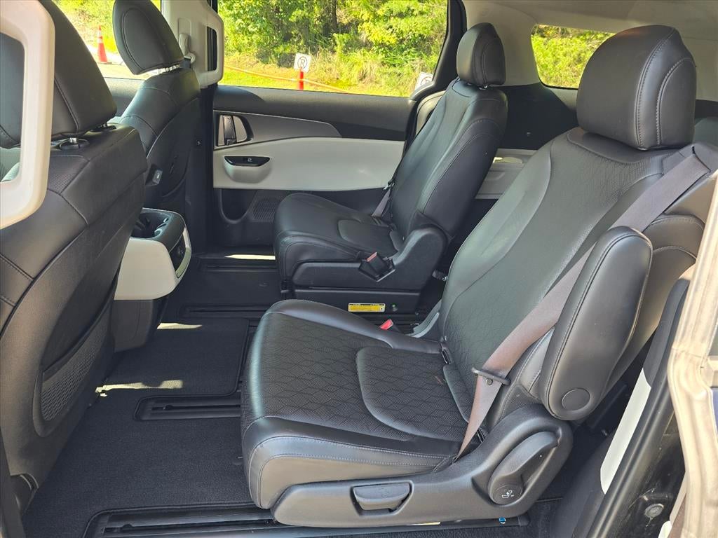 2022 Kia Carnival LXS
