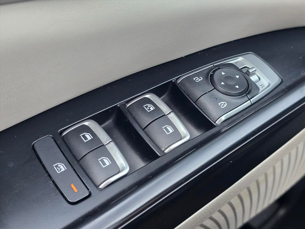 2022 Kia Carnival LXS