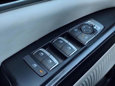 2022 Kia Carnival LX