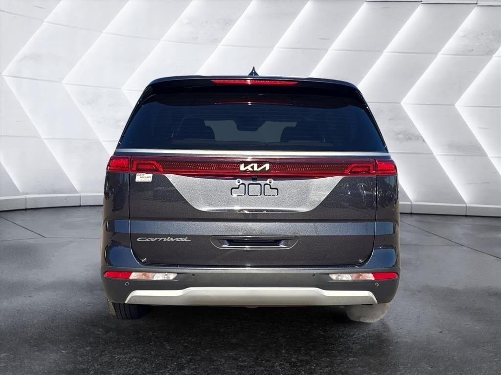 2022 Kia Carnival LX