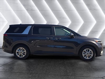 2022 Kia Carnival LX