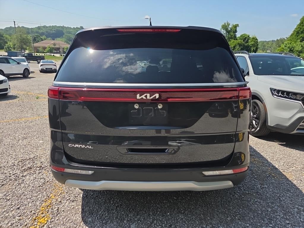 2024 Kia Carnival LX