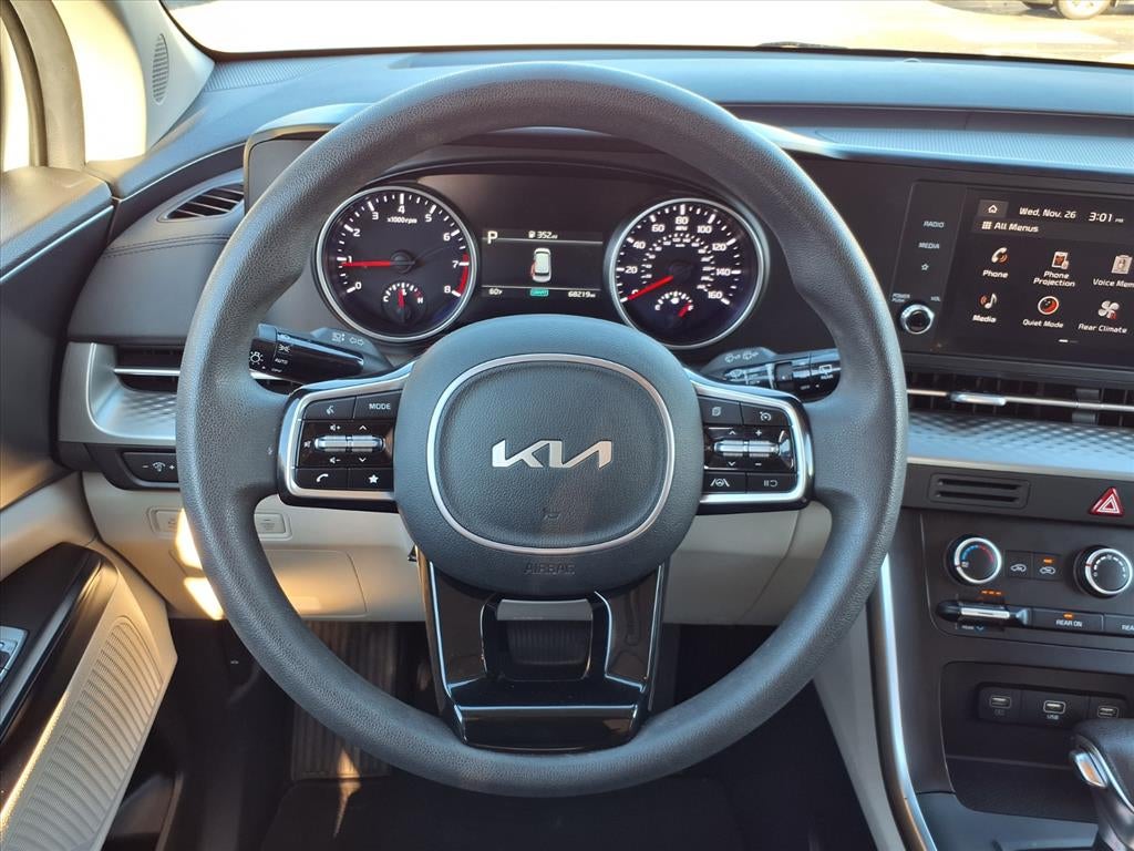 2024 Kia Carnival LX