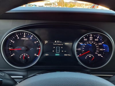 2024 Kia Carnival LX