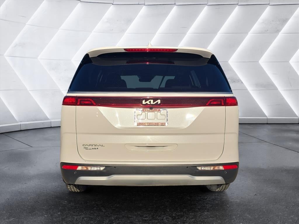 2024 Kia Carnival LX