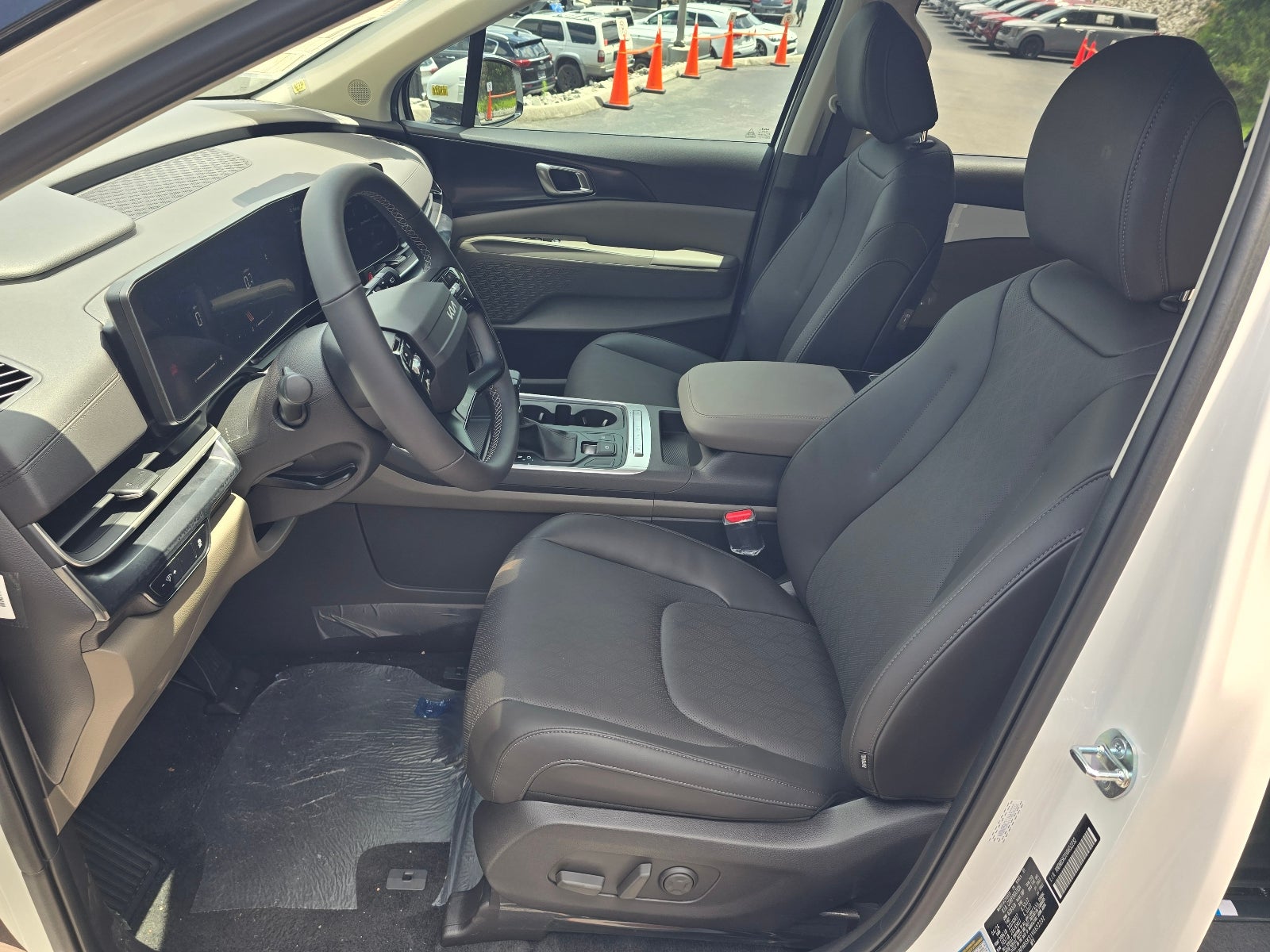 2027 Kia Carnival LXS