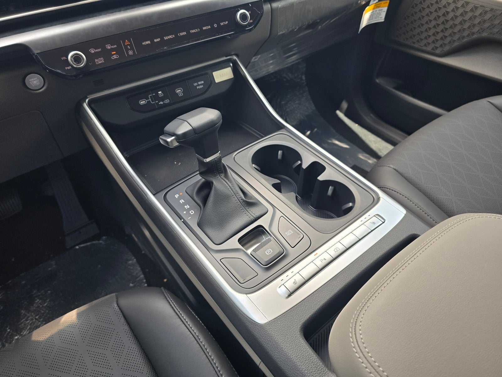 2027 Kia Carnival LXS