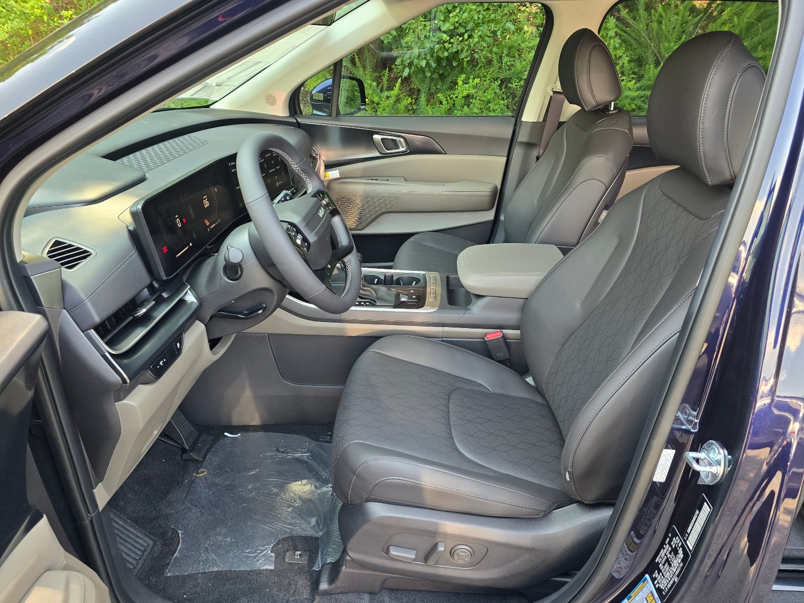 2027 Kia Carnival LXS