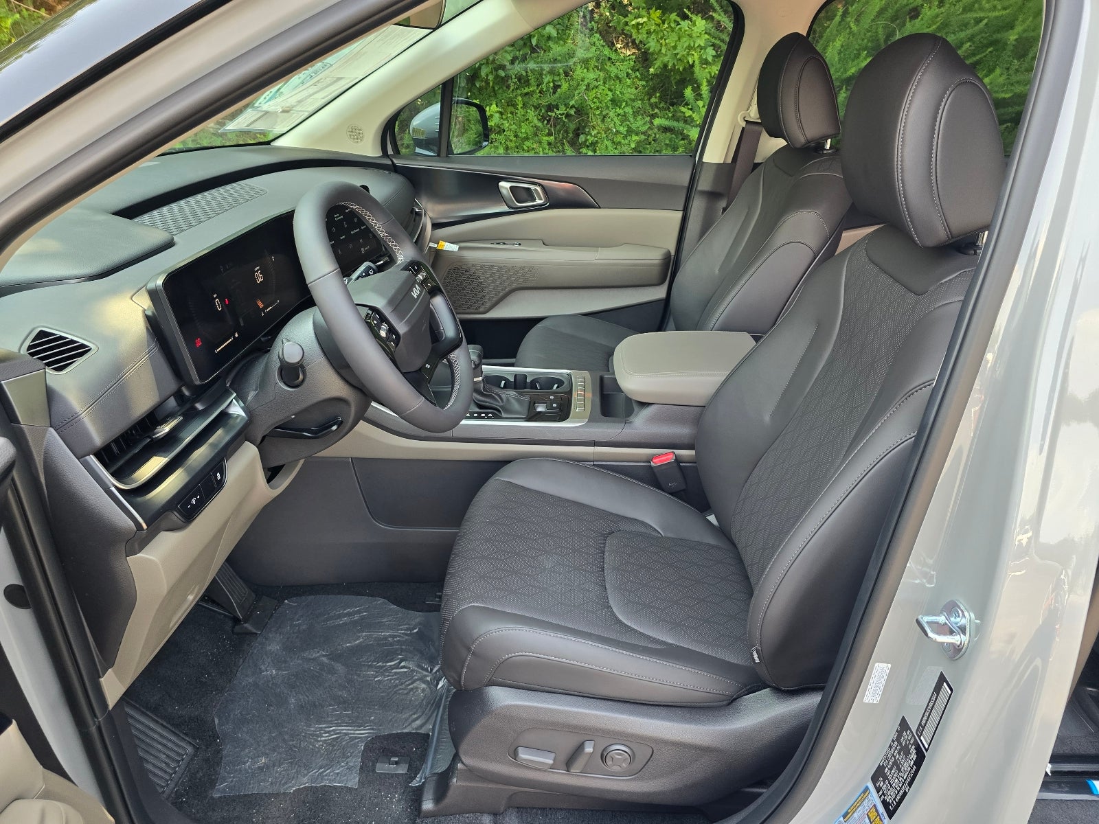 2027 Kia Carnival LXS