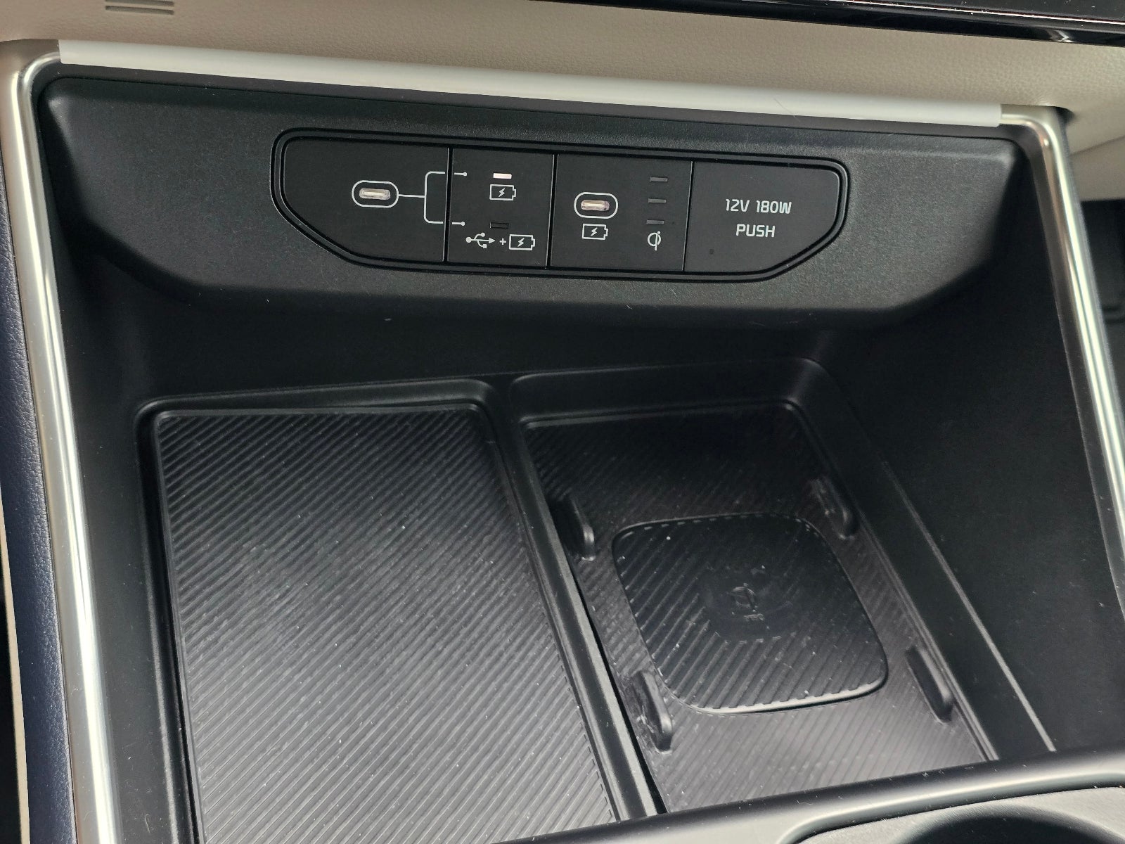 2025 Kia Carnival SX Prestige