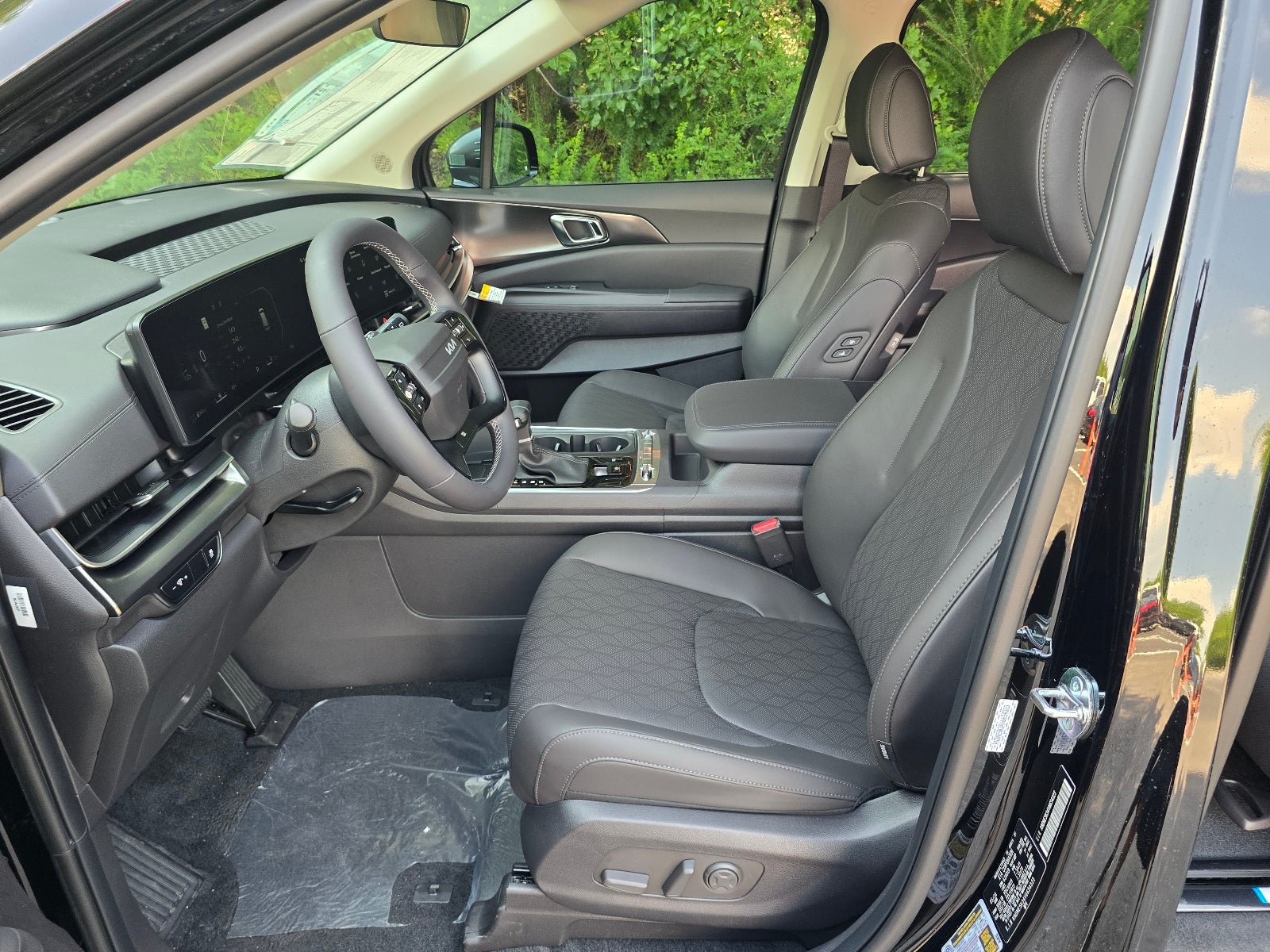 2027 Kia Carnival SX