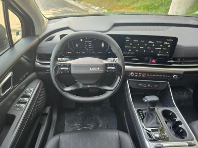 2027 Kia Carnival SX