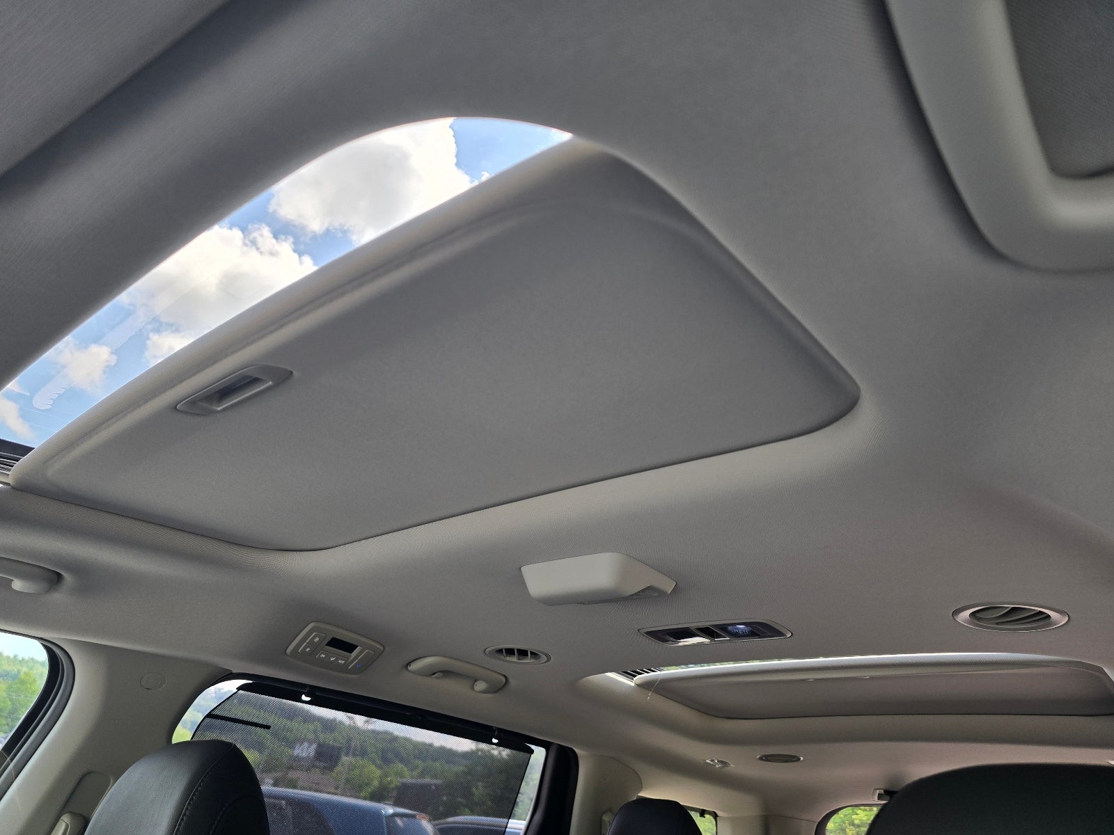 2027 Kia Carnival Hybrid SX Prestige