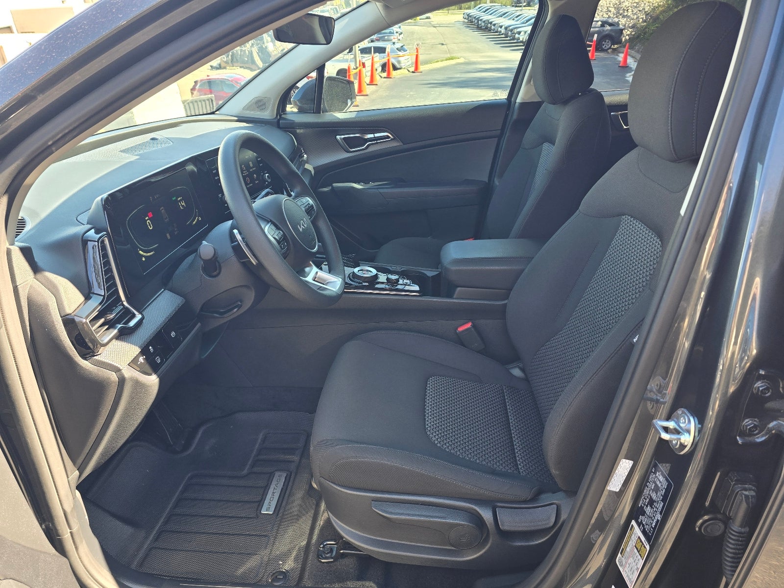 2025 Kia Sportage Hybrid LX