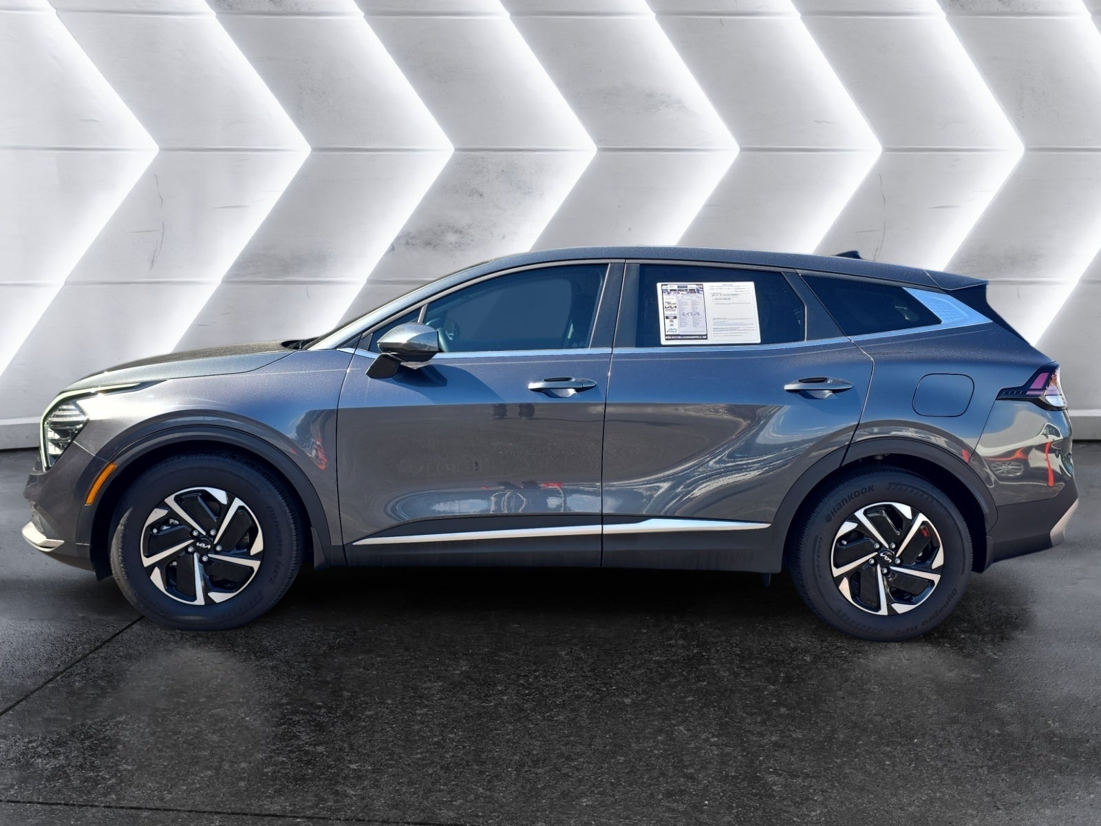 2025 Kia Sportage Hybrid LX