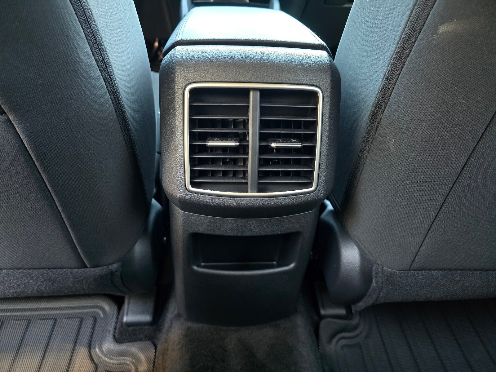 2025 Kia Sportage Hybrid LX