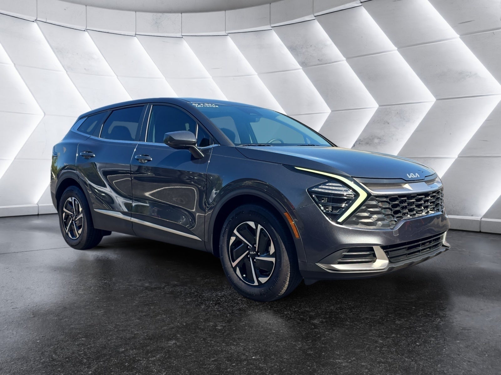 2025 Kia Sportage Hybrid LX