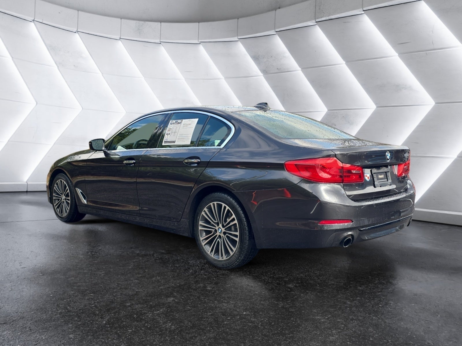2018 BMW 5 Series 530i