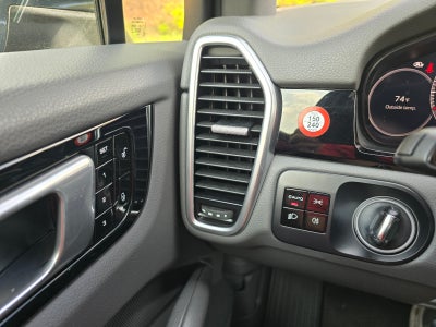 2019 Porsche Cayenne Base