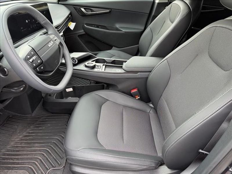 2025 Kia EV6 Light Long Range