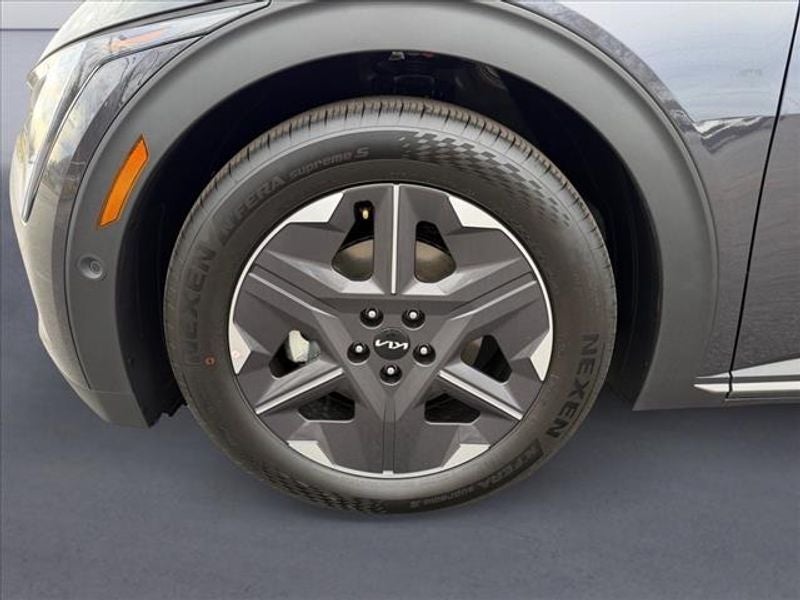 2025 Kia EV6 Light Long Range