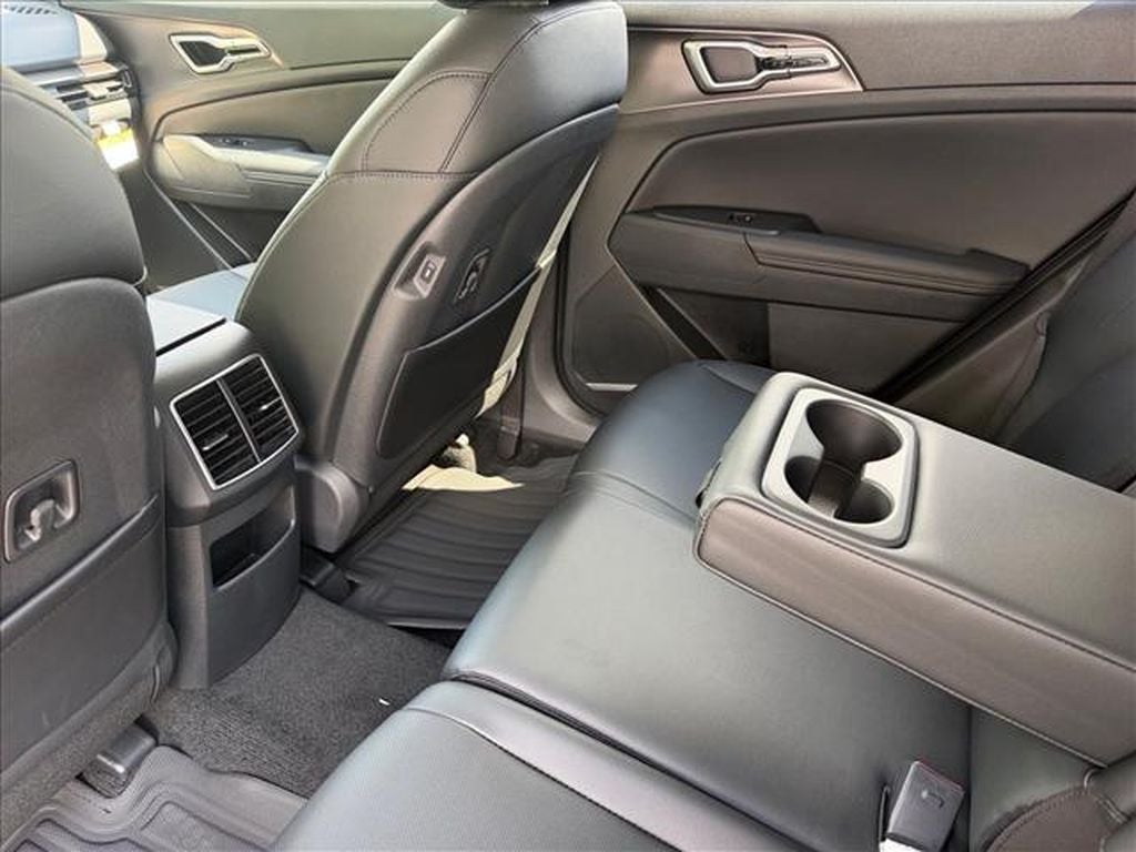 2027 Kia Sportage EX