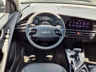 2025 Kia Niro SX