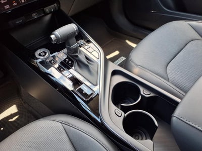 2025 Kia Niro SX