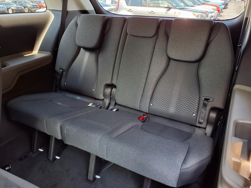 2026 Kia Carnival LX