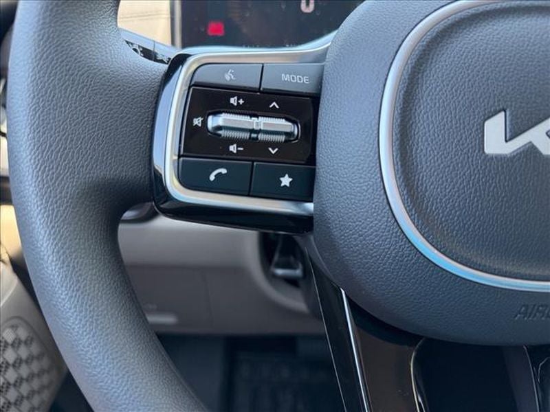2026 Kia Carnival LX